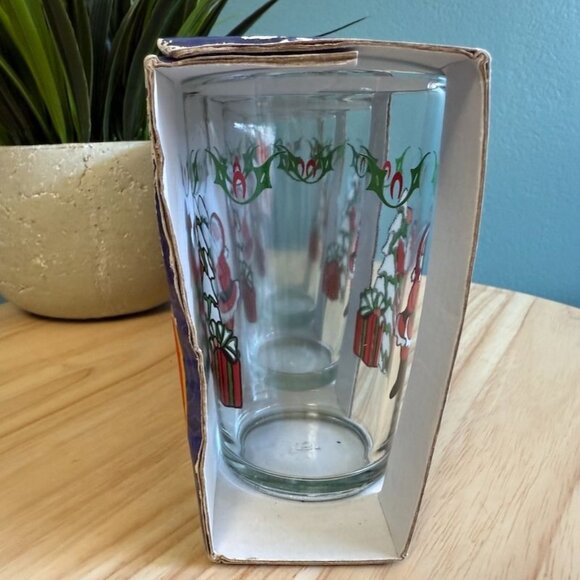 Set Of 3 Christmas Santa Drinking Glasses Holiday Pattern - Picture 4 of 6